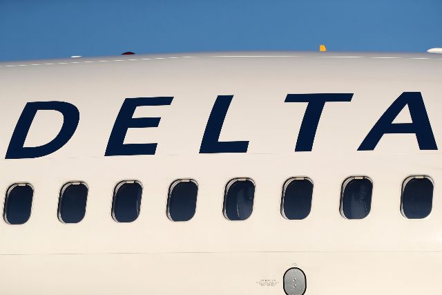 A Delta Airlines jetliner.